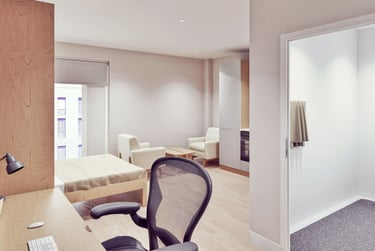 Premium Plus Studio - Image 2